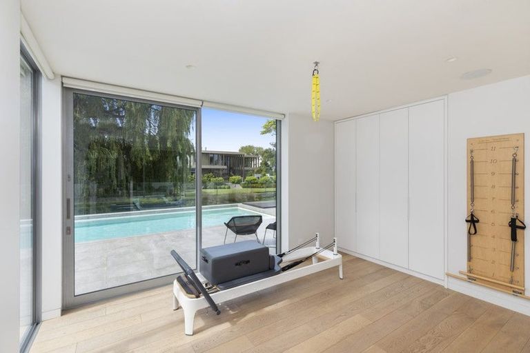 Photo of property in 146 Glandovey Road, Strowan, Christchurch, 8052