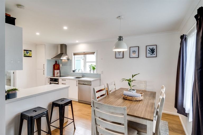 Photo of property in 12 Chester Street, Taradale, Napier, 4112