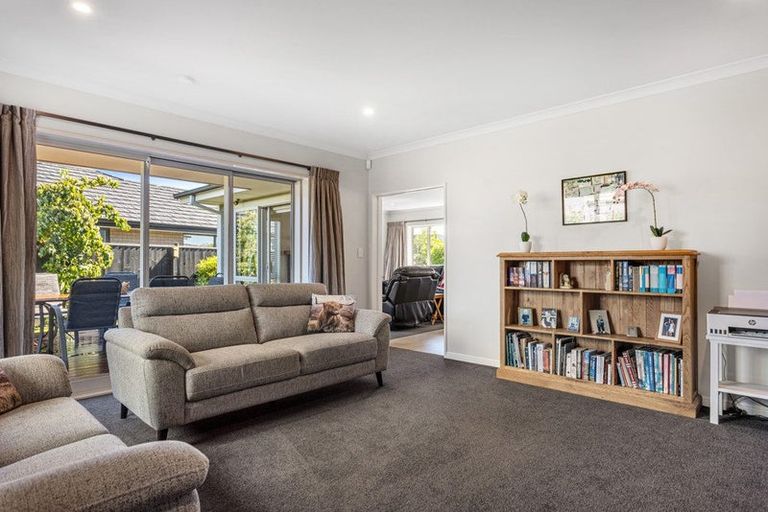 Photo of property in 12 Ballinger Place, Kaiapoi, 7630