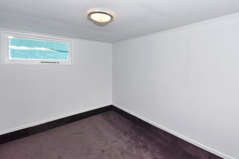 Photo of property in 28 Tampin Road, Hillpark, Auckland, 2102