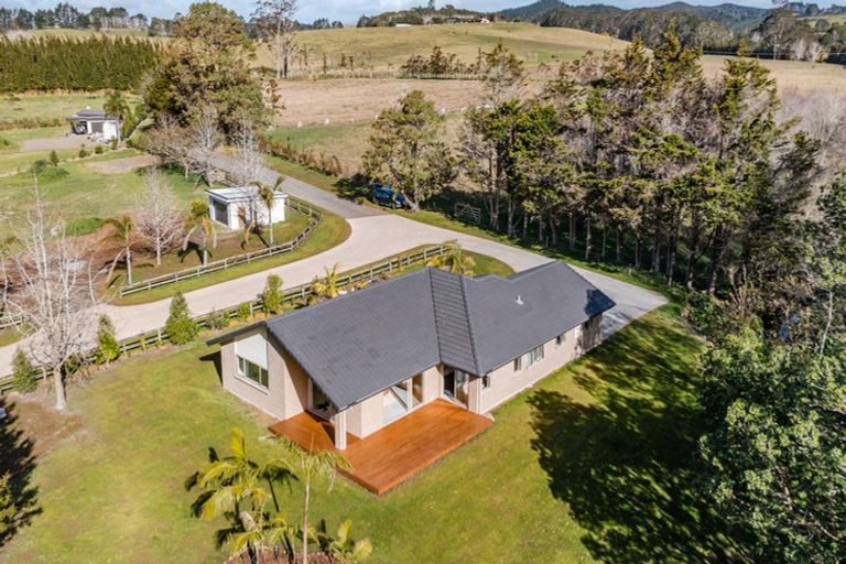 Photo of property in 11a Okura Drive, Kerikeri, 0230