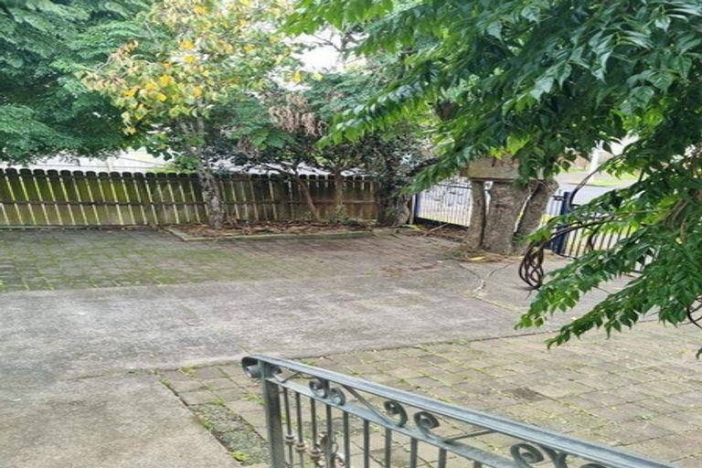 Photo of property in 4/14 Taitimu Drive, Weymouth, Auckland, 2103