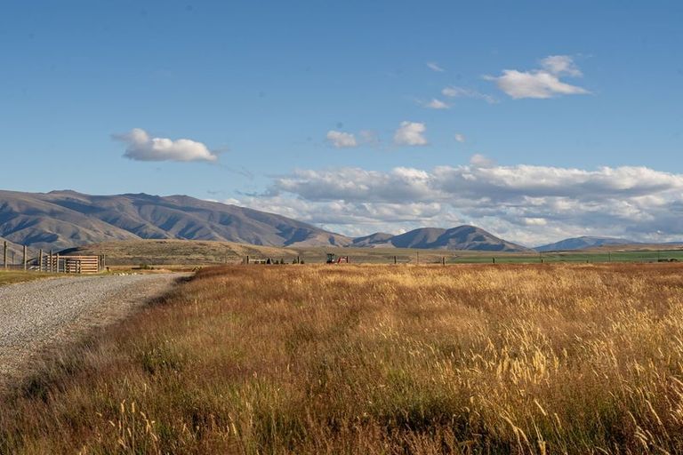 Photo of property in 130 Manuka Terrace, Ben Ohau, Twizel, 7999