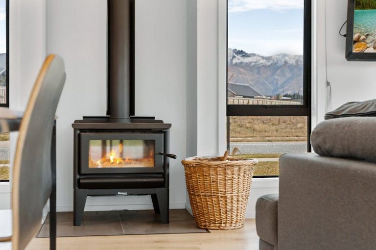 Photo of property in 6 Rua Street, Albert Town, Wanaka, 9305