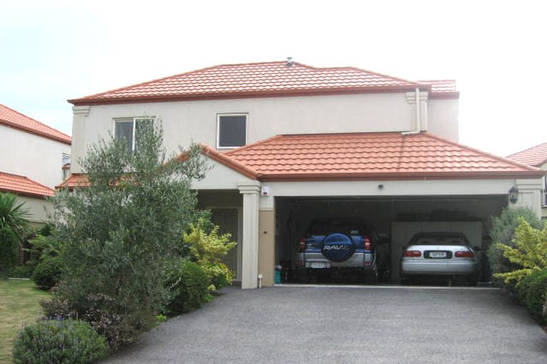 Photo of property in 8 Chettle Court, New Lynn, Auckland, 0600
