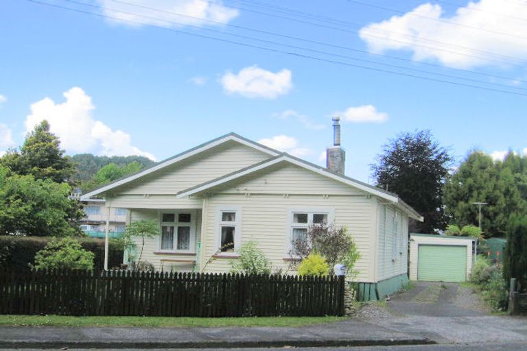 Photo of property in 16 River Road, Taumarunui, 3920