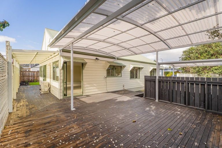 Photo of property in 11 Cholmondeley Crescent, Whitianga, 3510