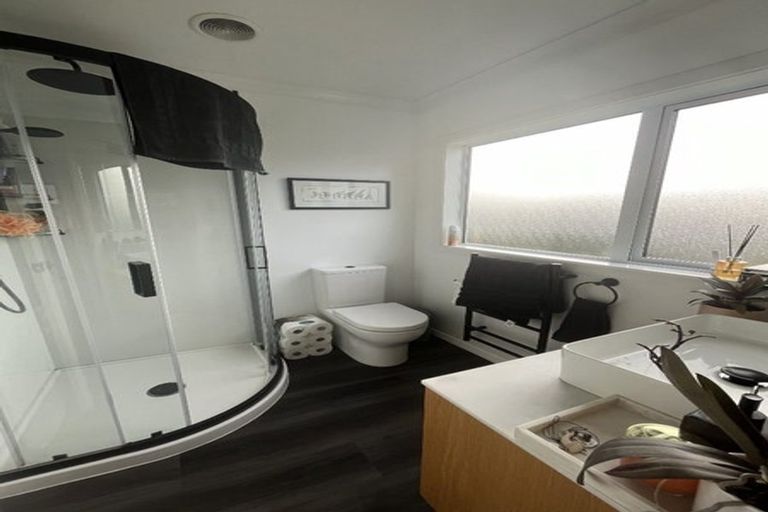 Photo of property in 77 Logie Street, Stokes Valley, Lower Hutt, 5019