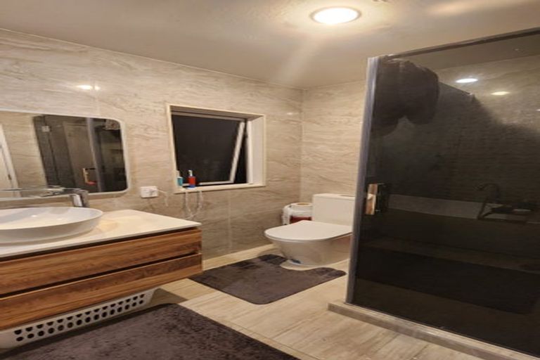 Photo of property in 8 Kylie Court, Clover Park, Auckland, 2019