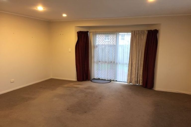Photo of property in 4/14 Phoenix Place, Papatoetoe, Auckland, 2025