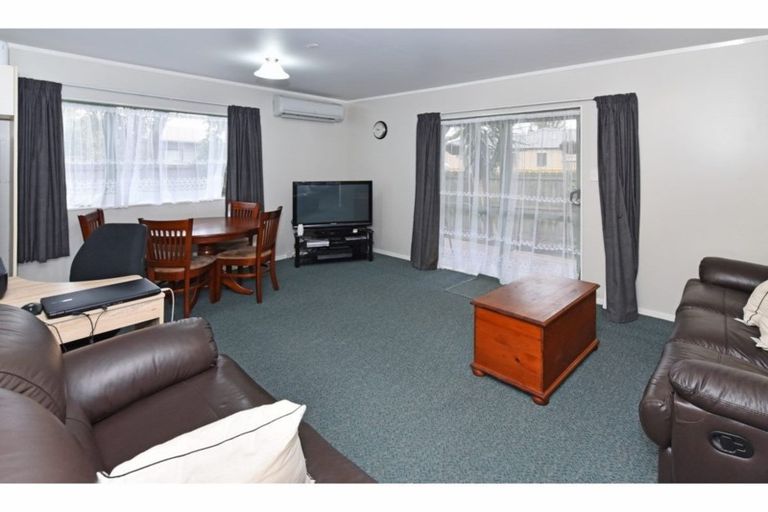 Photo of property in 10b Lane Road, Weymouth, Auckland, 2103