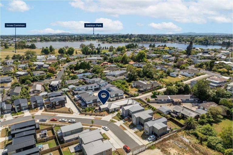 Photo of property in 56 Jacks Landing Drive, Hamilton Lake, Hamilton, 3204