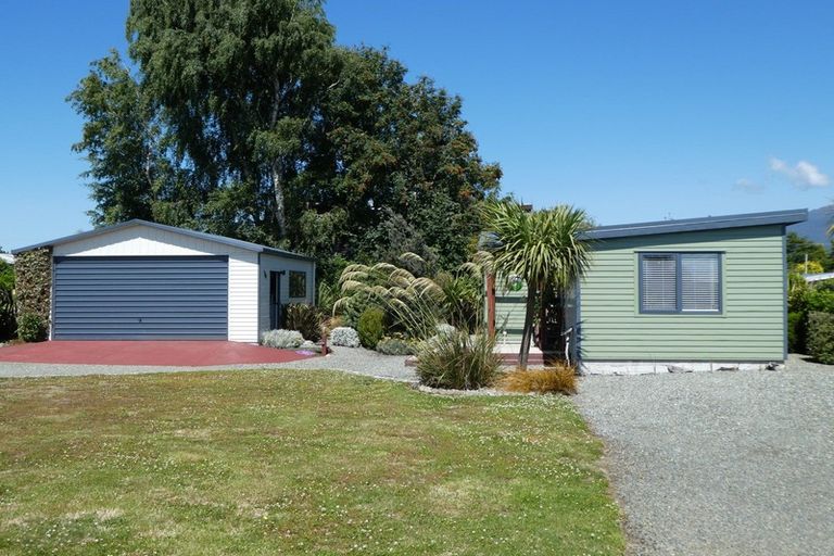 Photo of property in 12 Cunaris Way, Te Anau, 9600