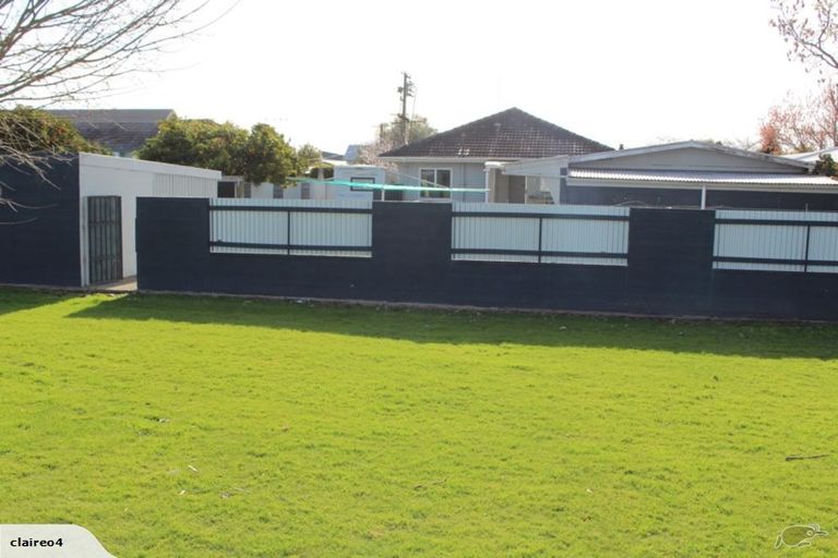 Photo of property in 8 Vardon Road, St Andrews, Hamilton, 3200