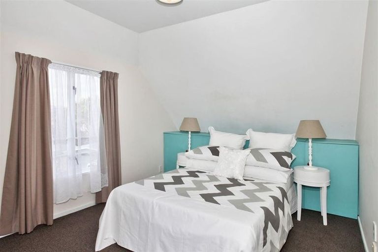 Photo of property in 2/27 Maxwell Street, Riccarton, Christchurch, 8041