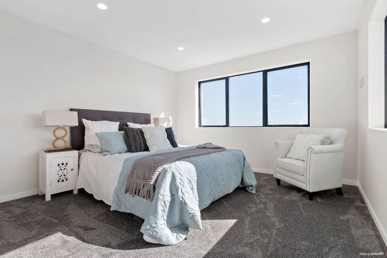 Photo of property in 16 Te Aramanu Crescent, Papakura, 2110