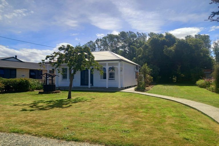 Photo of property in 56 Elderlee Street, Milton, 9220