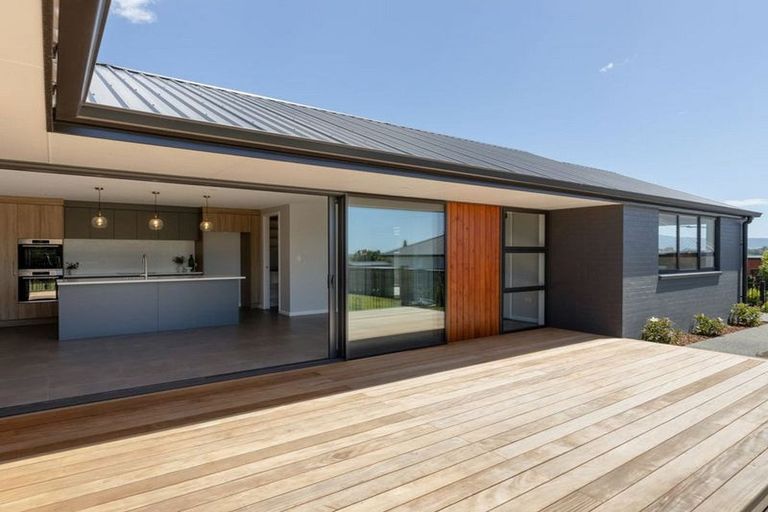 Photo of property in 16 Lusk Street, Rangiora, 7400