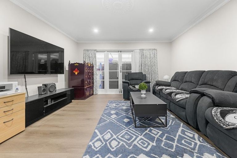 Photo of property in 3 Fleming Street, Manurewa East, Auckland, 2102