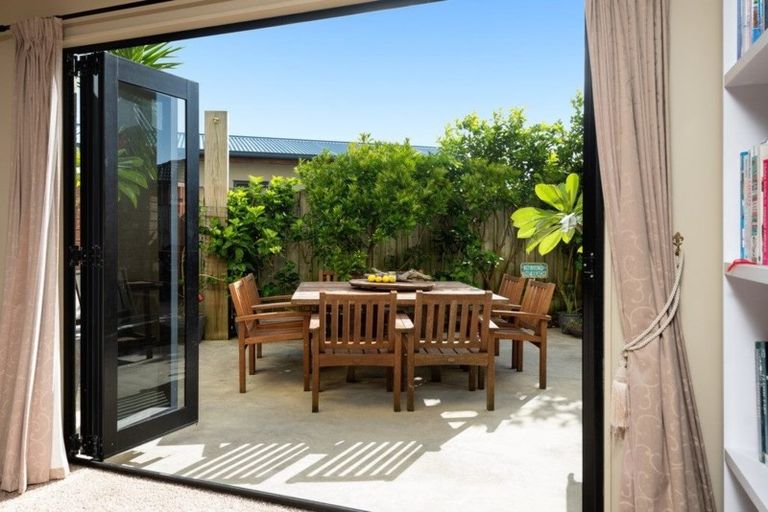 Photo of property in 22 Madeleine Terrace, Papamoa Beach, Papamoa, 3118