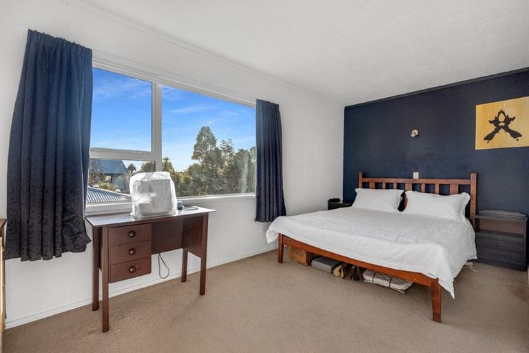 Photo of property in 1/90 Norwood Road, Bayswater, Auckland, 0622