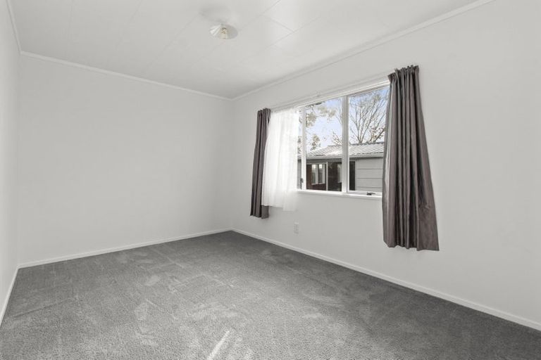 Photo of property in 10 Beadle Place, St Andrews, Hamilton, 3200