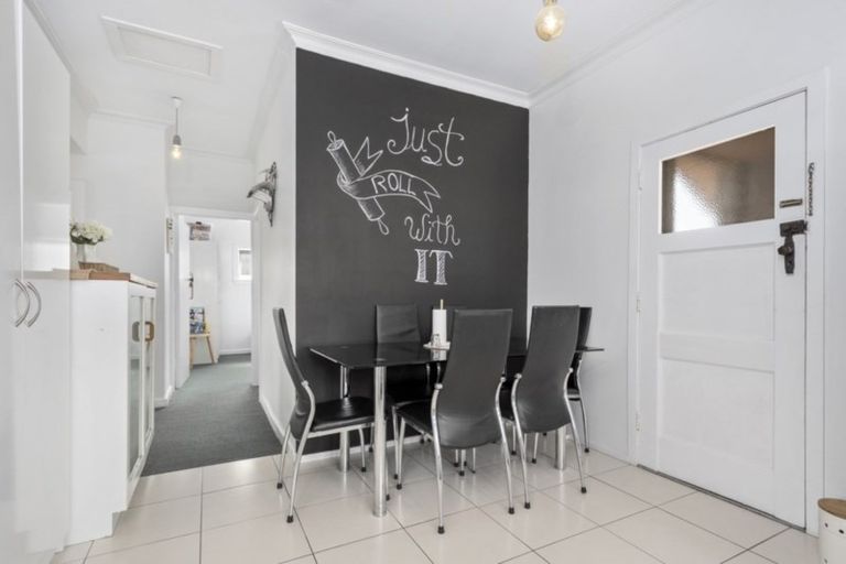 Photo of property in 11 Stewart Street, Te Puke, 3119