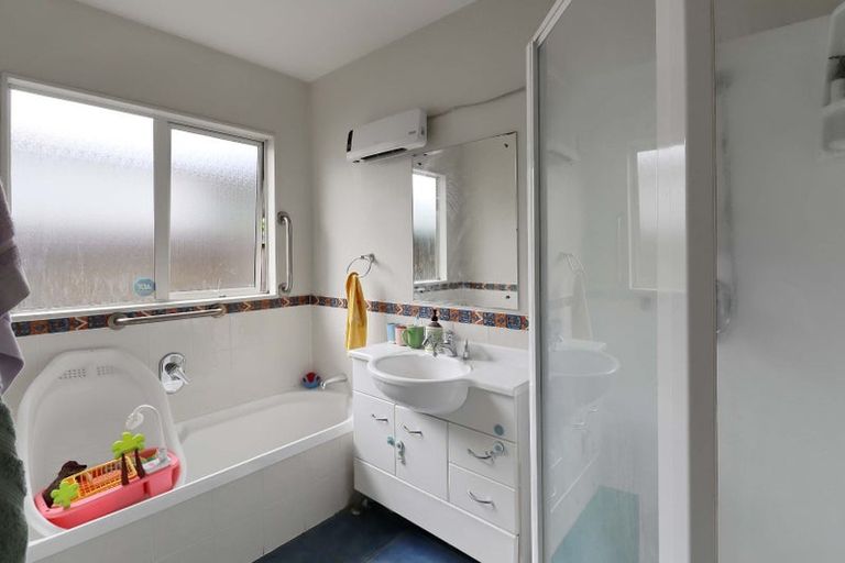 Photo of property in 233a Riverside Drive, Waterloo, Lower Hutt, 5011