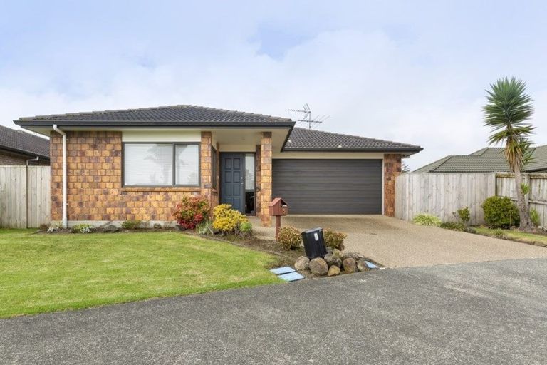 Photo of property in 5 Puketi Lane, Waiuku, 2123