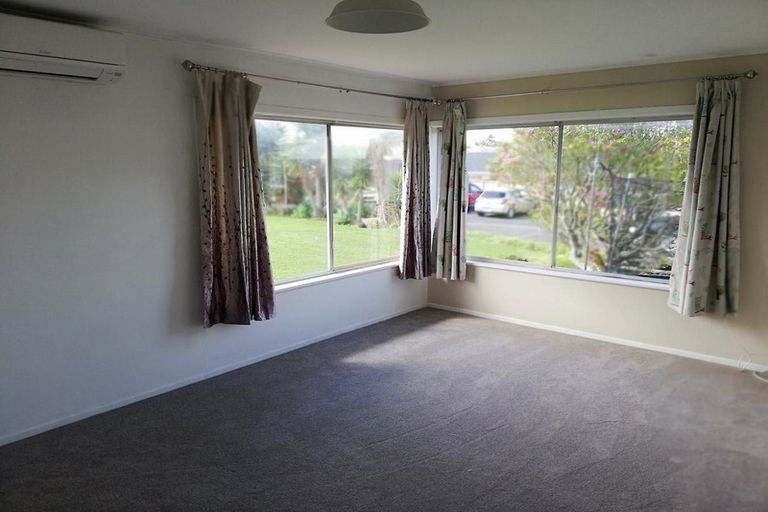 Photo of property in 1/12 Dinglebank Road, Mount Wellington, Auckland, 1060