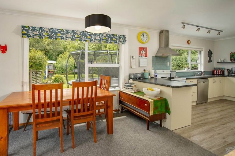 Photo of property in 18 Cawthron Crescent, Annesbrook, Nelson, 7011