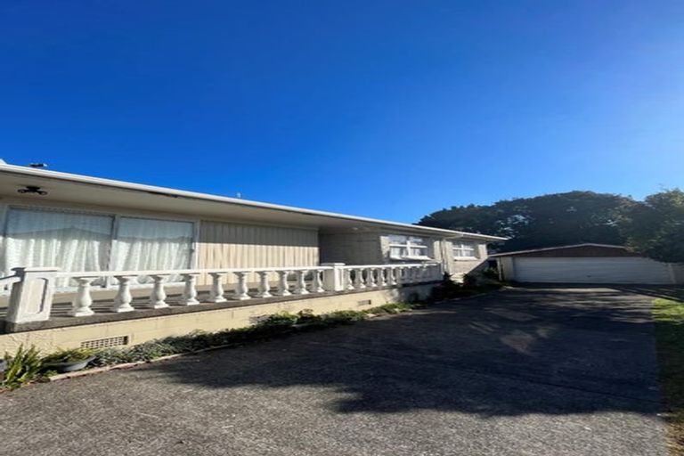 Photo of property in 7 Booker Place, Weymouth, Auckland, 2103