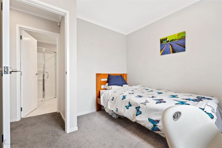 Photo of property in 3 Tuatua Road, Hobsonville, Auckland, 0616