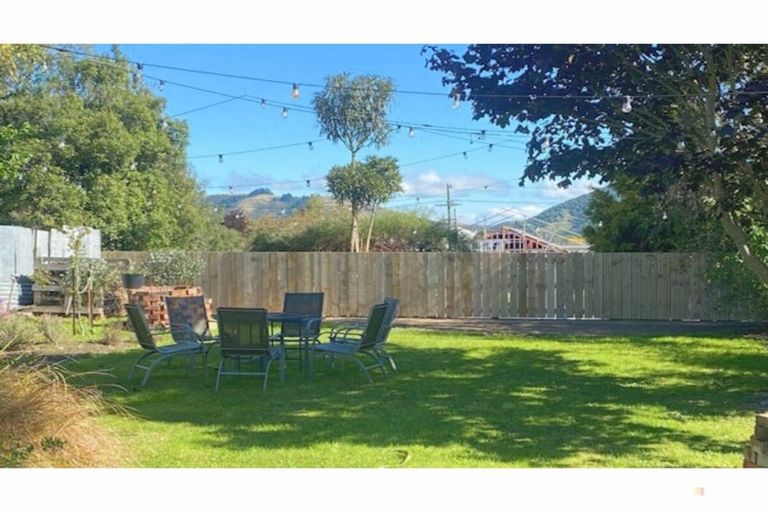 Photo of property in 21 Parsonage Road, Waimate, 7924
