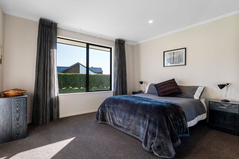 Photo of property in 19 Taylor Place, Prebbleton, Christchurch, 7676