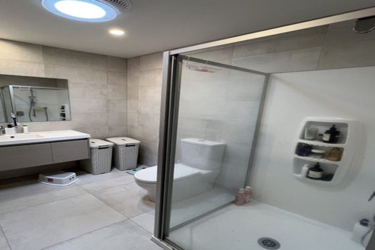 Photo of property in 98 Matairangi Avenue, Totara Heights, Auckland, 2105