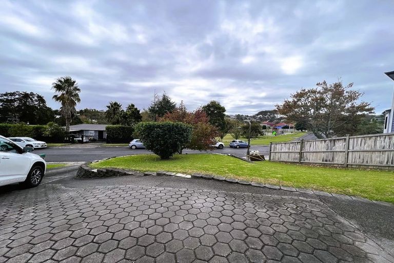 Photo of property in 27 Linwood Avenue, Forrest Hill, Auckland, 0620
