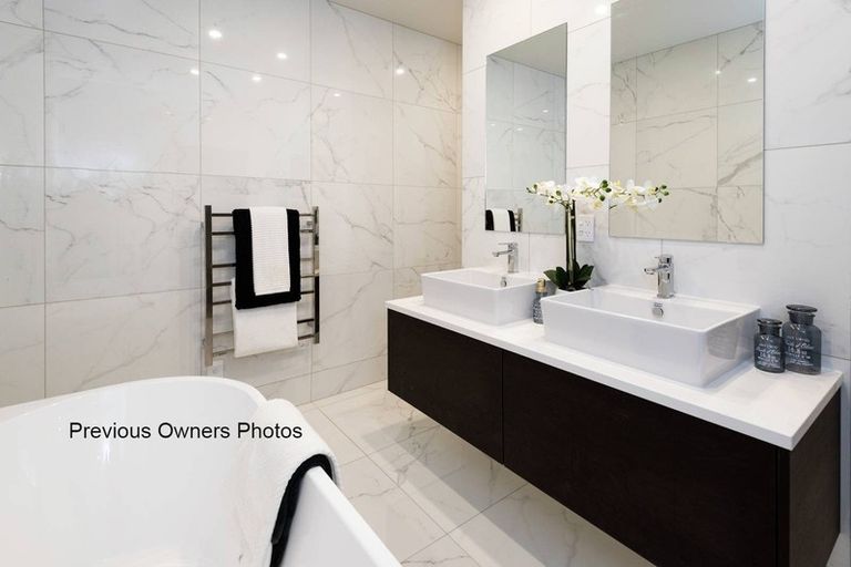 Photo of property in 2/89 Fisher Parade, Sunnyhills, Auckland, 2010