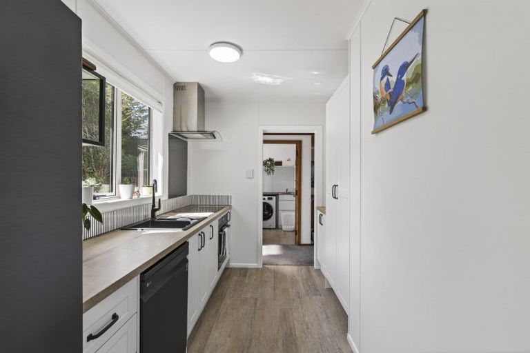 Photo of property in 79 Awanui Street, Merrilands, New Plymouth, 4312