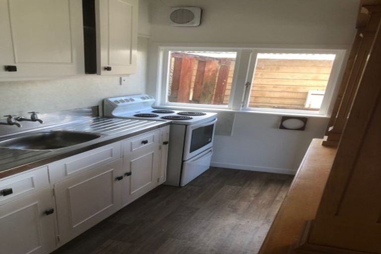 Photo of property in 2/87 Rakau Road, Hataitai, Wellington, 6021