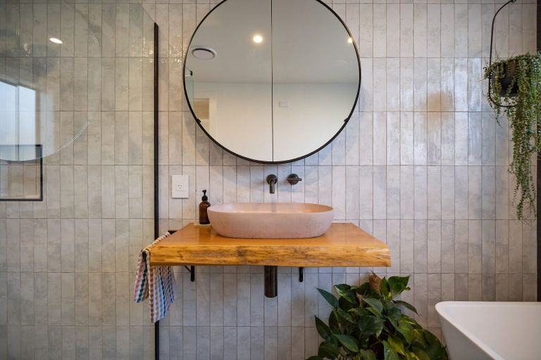 Photo of property in 9 Howden Drive, Jacks Point, 9371