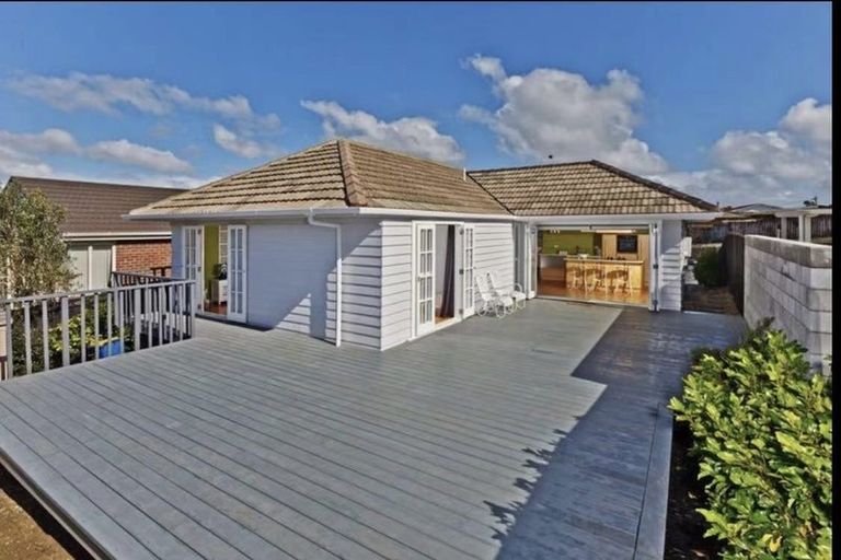 Photo of property in 120 Lake Road, Belmont, Auckland, 0622