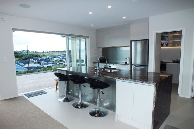 Photo of property in 10 Discovery Drive, Gulf Harbour, Whangaparaoa, 0930