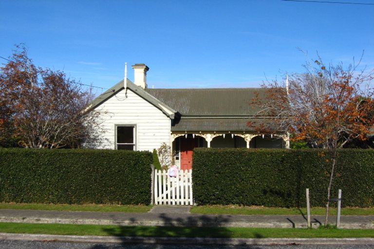 Photo of property in 2 Lawrence Street, East Gore, Gore, 9710