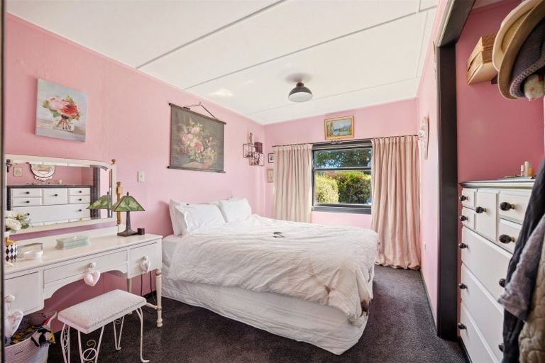 Photo of property in 12 Grierson Avenue, Amberley, 7481