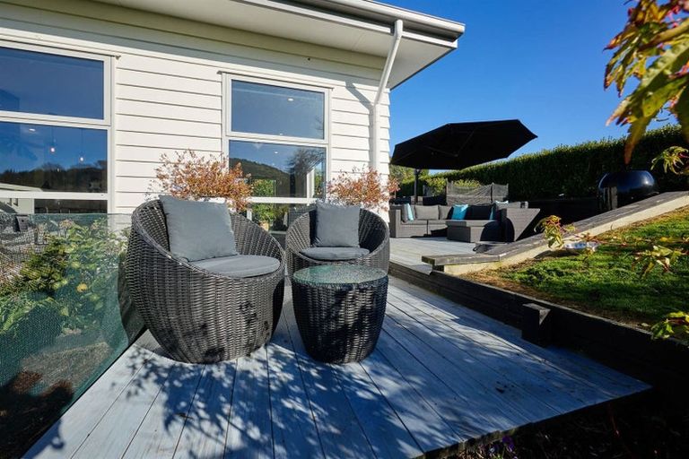 Photo of property in 16 Swyncombe Place, Kaikoura Flat, Kaikoura, 7371