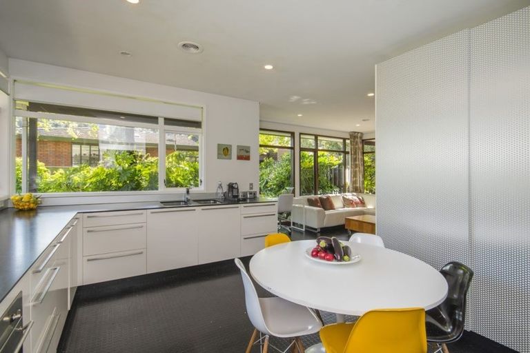 Photo of property in 27 Cheviot Road, Lowry Bay, Lower Hutt, 5013