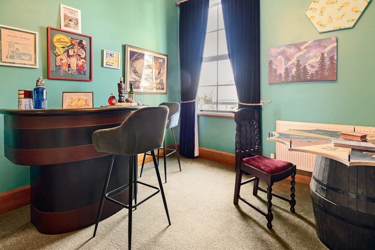 Photo of property in 21 Barrett Street, Westown, New Plymouth, 4310