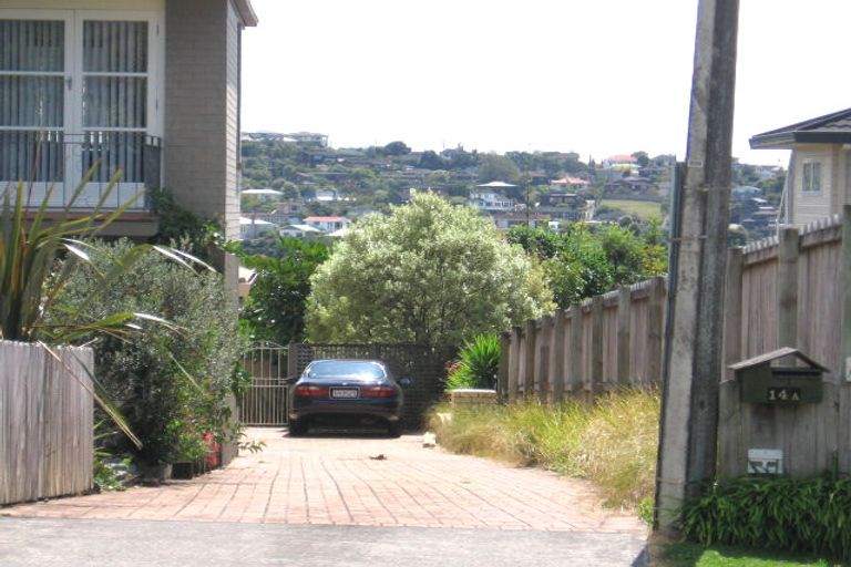 Photo of property in 14 Hyde Road, Rothesay Bay, Auckland, 0630