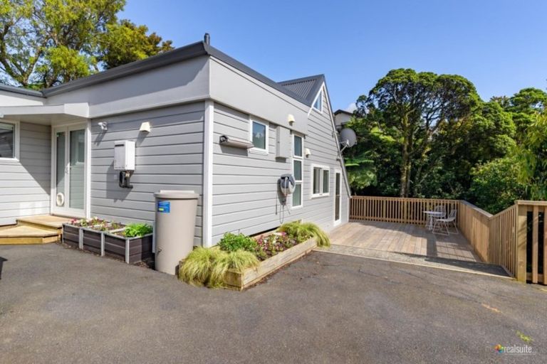 Photo of property in 44 Harbour View Road, Harbour View, Lower Hutt, 5010